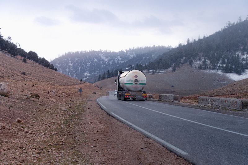 Liquid deicer & brine